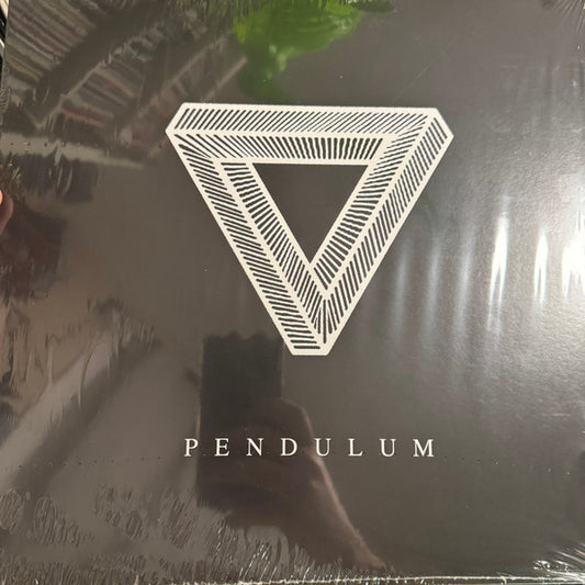 Twin Tribes – Pendulum